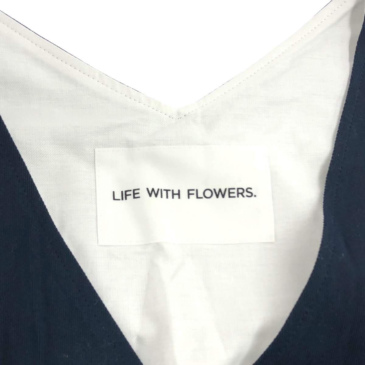 リサイクルショップ ティファナ / LIFE WITH FLOWERS ライフ