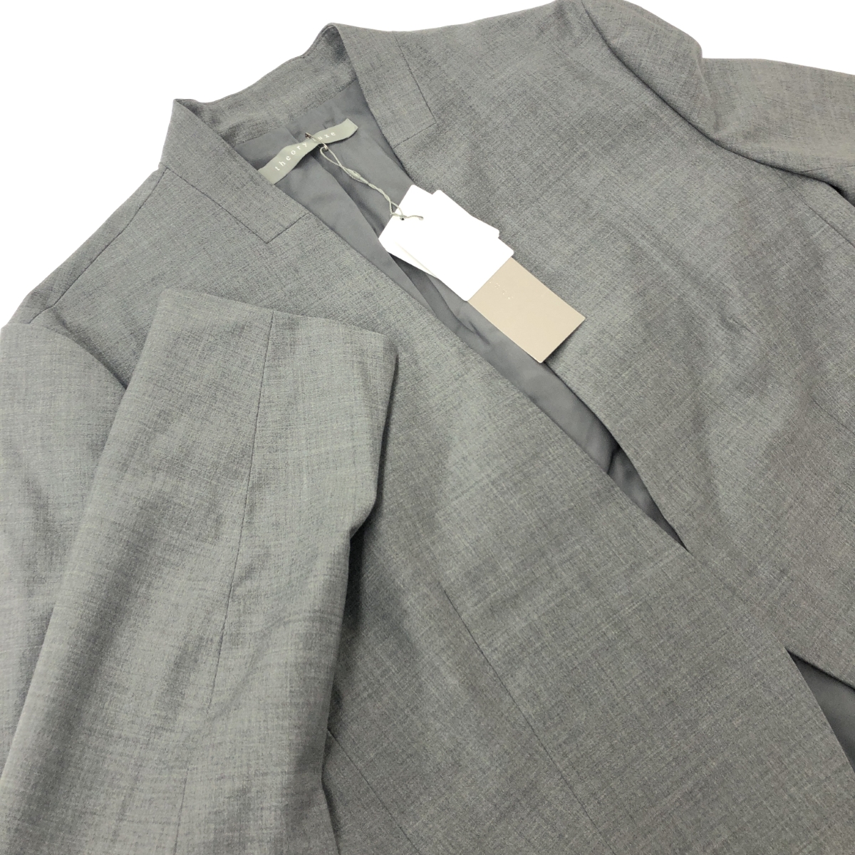 セオリーリュクス　エグゼクティブ　DONNA　ノーカラージャケット　グレー　38 EXECUTIVE COLLECTION | Theory luxe（セオリーリュクス）公式