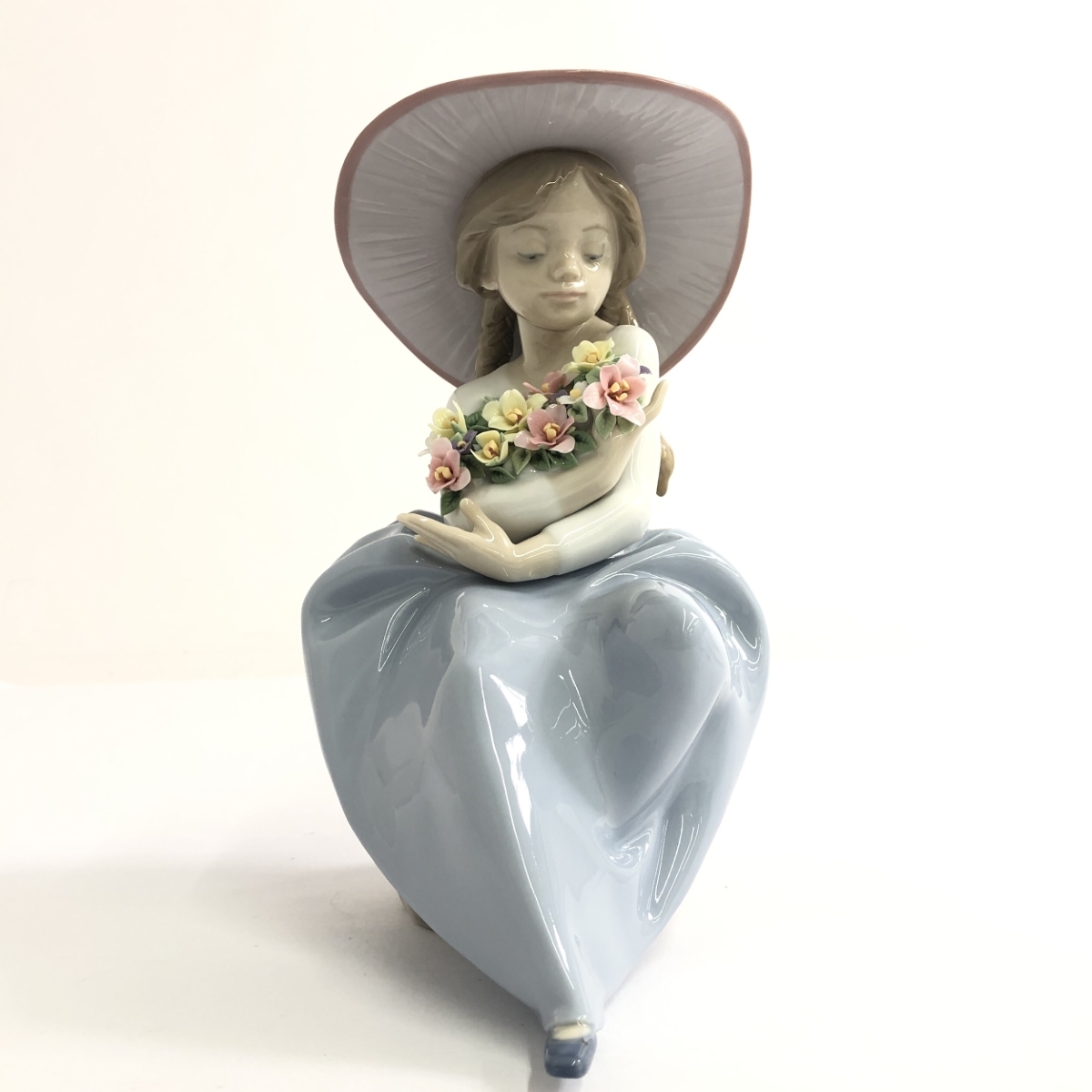 リサイクルショップ ティファナ / LLADRO リヤドロ 花の香りに包 リサイクルショップ ティファナ / LLADRO リヤドロ 花の香りに包